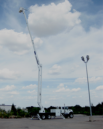 VST9000 Aerial Versalift Bucket Truck